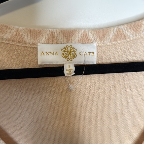 Anna Cate Puff Sleeve Brianna Sweater‎ - Small - Picture 2 of 4